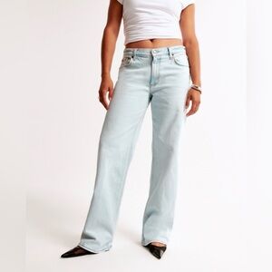 Abercrombie & Fitch The Baggy Mid Rise